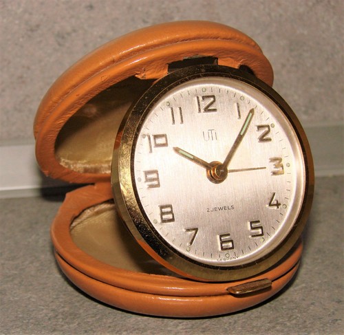 Ancien réveil mécanique - ancien, de