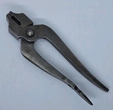 Ancienne pince à métier