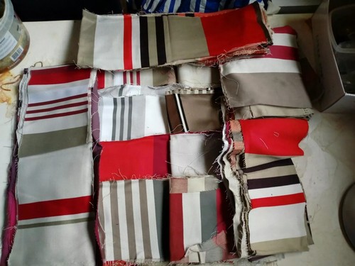 Lot coupons chutes tissus - de,