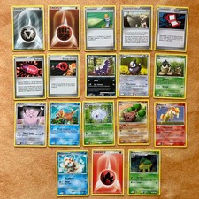 Lot de 232 cartes pokemon