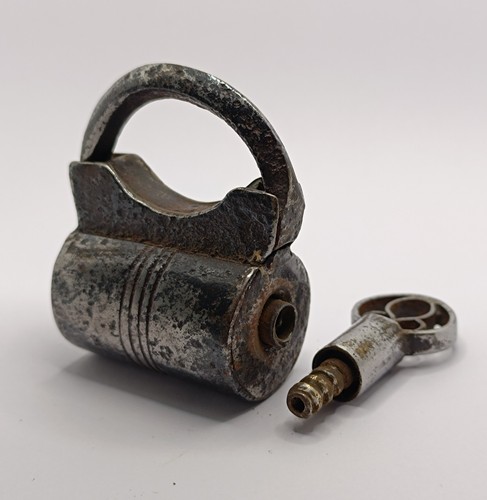 Cadenas ancien fer forgé - ancien,