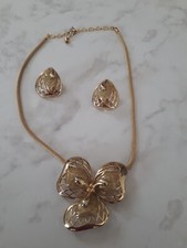 Parrure Balenciaga, Bijoux, Boucles D'oreilles ,Collier.