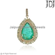 Émeraude Gemme Poire