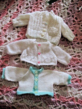 Lot 3 gilets poupée  tricot