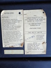 paire de fauteuils Hermann Miller 1988