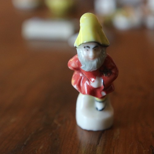 Ancienne feve lutin pere - feve, du