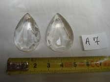 pampilles de lustre en verre (lot de 4 ) forme goutte à facettes 32/22 mm (A7)