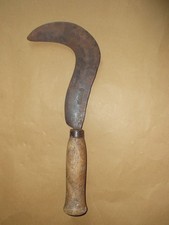outil ancien serpe - serpette  en  fer forgé estampillé