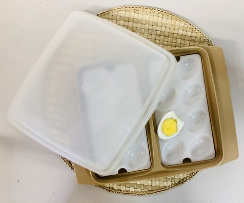 Vtg tupperware deviled egg - vtg.,