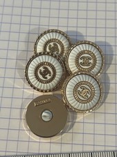 5 boutons chanel vintage