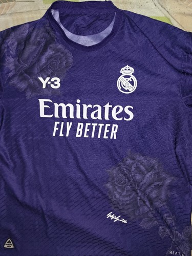 Ensemble real madrid 3 - real, y-3