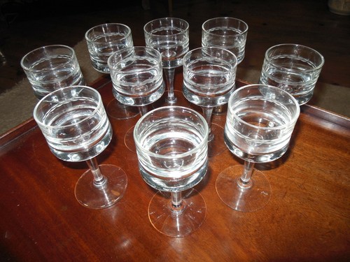 Verres anciens vin - , a