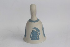 Cloche de table porcelaine biscuit de Wedgwood (56366)