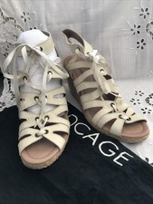 Chaussure Femme BOCAGE Cuir Verni Crème,Taille 38 Vintage