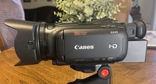Canon XA 30 Professional