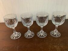 28 verres à vin blanc modèle Chinon en cristal Daum (prix à la pièce)