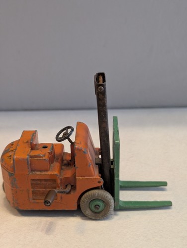 Dinky toys chariot élévateur - chariot,