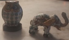 figurine d'elephant de cirque cloisonne  et de hibou, peinte a la main