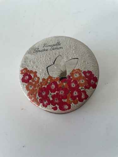 Ancienne boîte poudre - à,