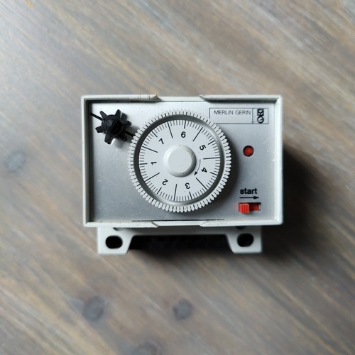 Minuterie merlin gerin 096 - minuterie,