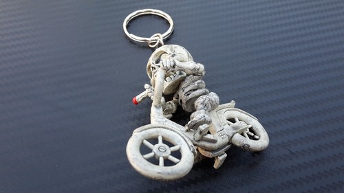 Porte clés squelette en - porte,