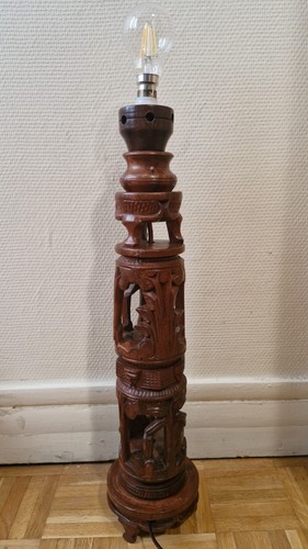 Pied lampe bois sculpté - en,