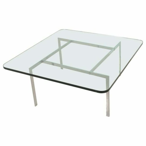 Minimalist style poul - minimalist,
