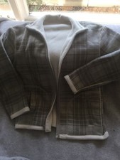 Reversible fleece jacket