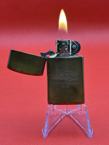 Vintage zippo lighter - 🔥vintage,