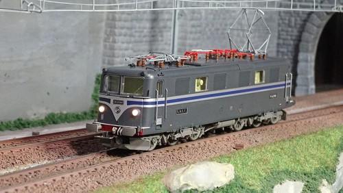 Piko 96588 locomotive - piko,