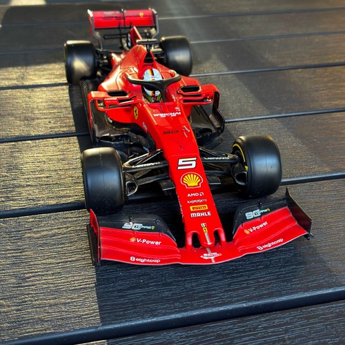 Burago ferrari sf90 - ferrari,
