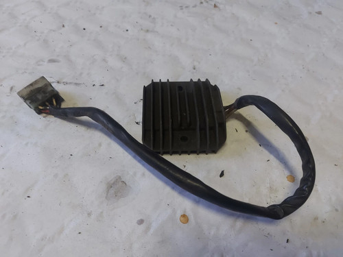 Regulateur yamaha 850 trx 4un - regulateur,