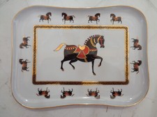 SUPERBE PLAT PORCELAINE