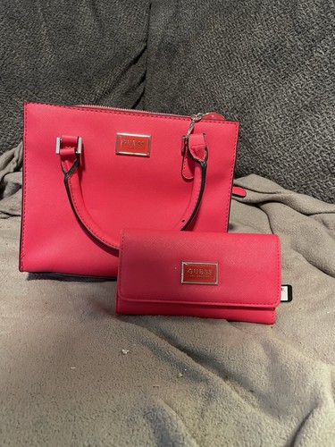 Guess pink zip satchel top - guess,