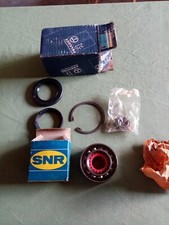 PEUGEOT 204 / 304 après le 07/72 Kit de roulement de roue AV droit ou gauche