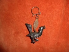 Porte-clés Keyring Bonbons La pie qui chante - figurine de l'oiseau symbole PIE