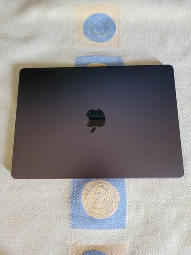 Macbook pro a2992 2023 - a2992,
