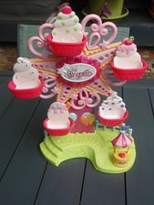 My Little Pony Ponyville- Hasbro 2007 + 8 figurines