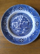 Assiette ancienne Saint-Amand "Willow"  Faïence bleue et blanche, style chinois