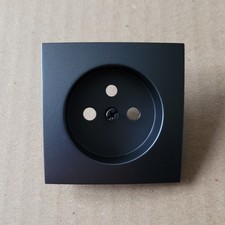 HAGER WK730C - 1 Enjoliveur Kallysta pour prise 2P+T - coloris CARBONE