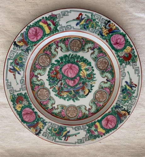 Assiette ancienne porcelaine