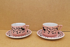 2 anciennes tasses et soucoupe faience Sarreguemines couleur rose décor lion ?