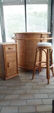 Vintage - salon en rotin : bar, fauteuil, meuble de rangement, tabouret
