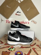 Chaussures de basketball Nike