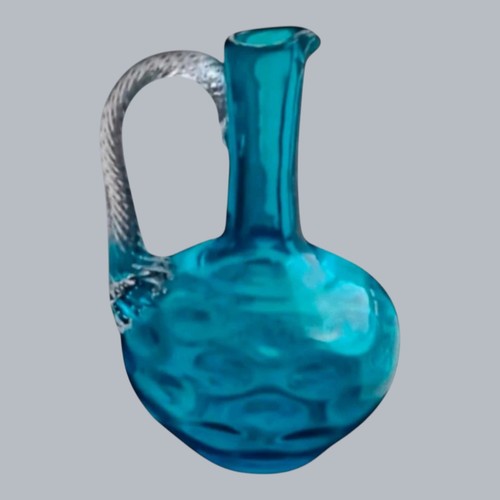Ancienne petite carafe style