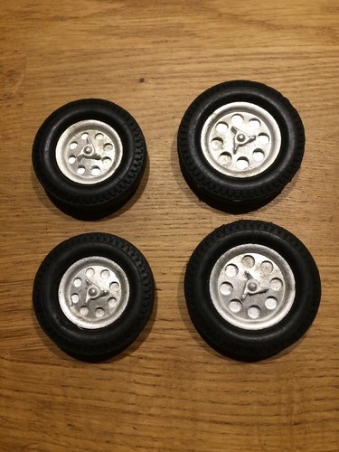 Roues avec pneu pour - , voiture