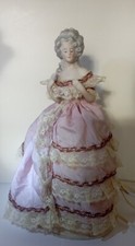 Ancienne Grande Demie Figurine