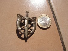 insigne  de beret ou casquette  poste aux armées   ( ref 300  )