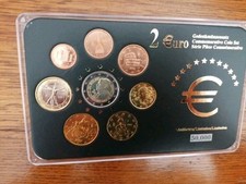 Set De 8 Pièces Dont 2€  Commémorative Du 80ème Anniversaire Du Pape Benoît XVI 