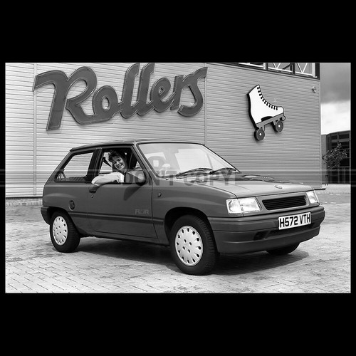 Photo 015975 vauxhall nova - photo,